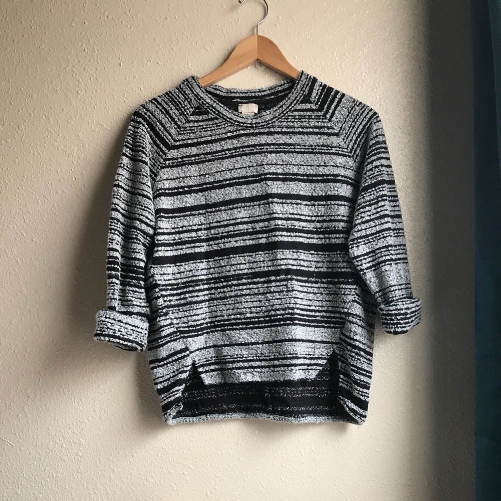 💚H&M Striped Sweater💚